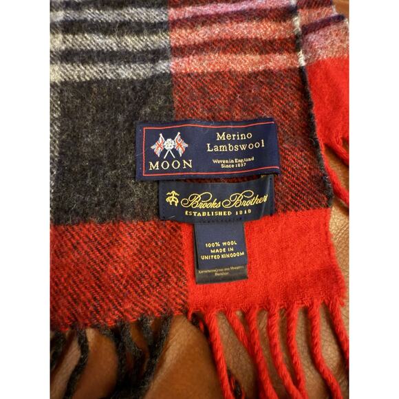 Brooks Brothers Tartan Merino Wool Red Grey Scarf Moon - Picture 2 of 5